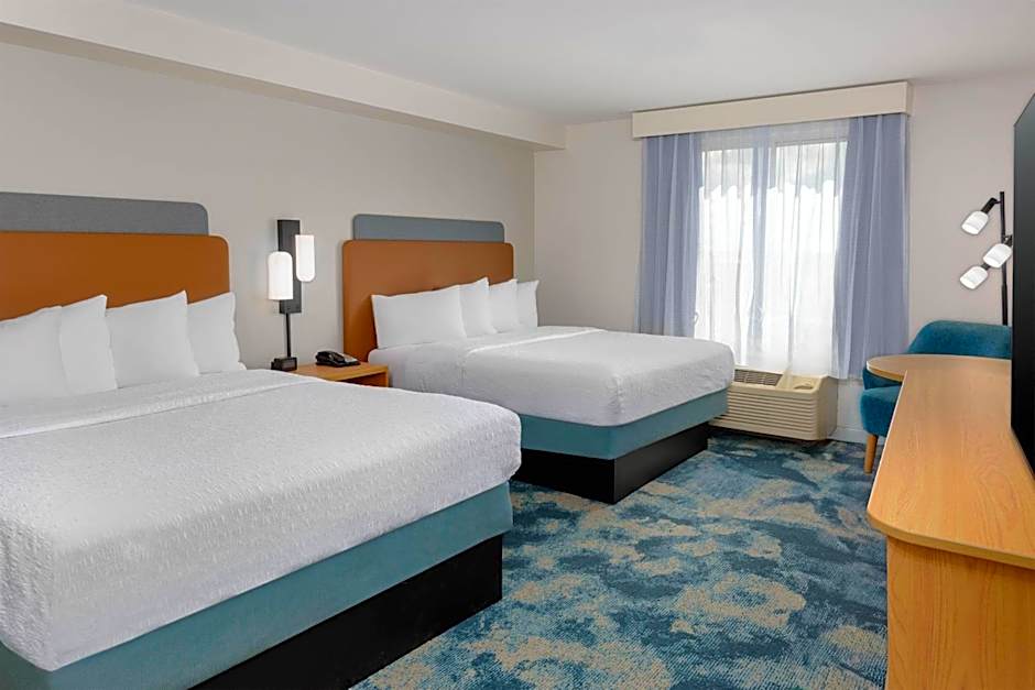 Hampton Inn By Hilton And Suites Austin-Airport