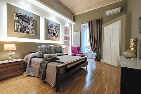 Deluxe Queen Suite
