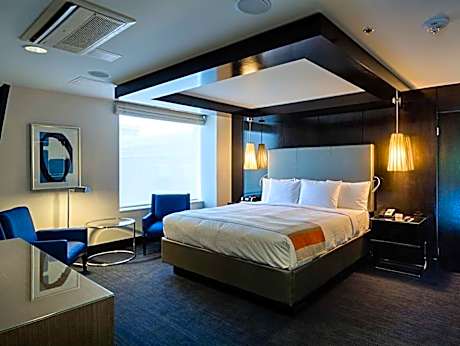 1 King-2 Room Presidential Suite-Nonsmoking