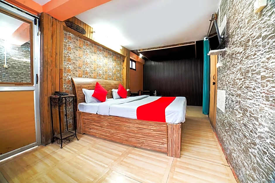 Goroomgo Long View Retreat Near Near Mall Road Nainital