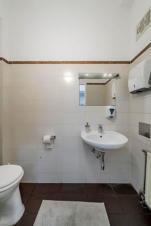 Central City Rooms by Home2