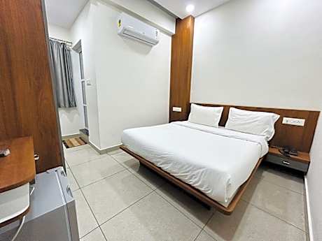 Collection O KANHA INN