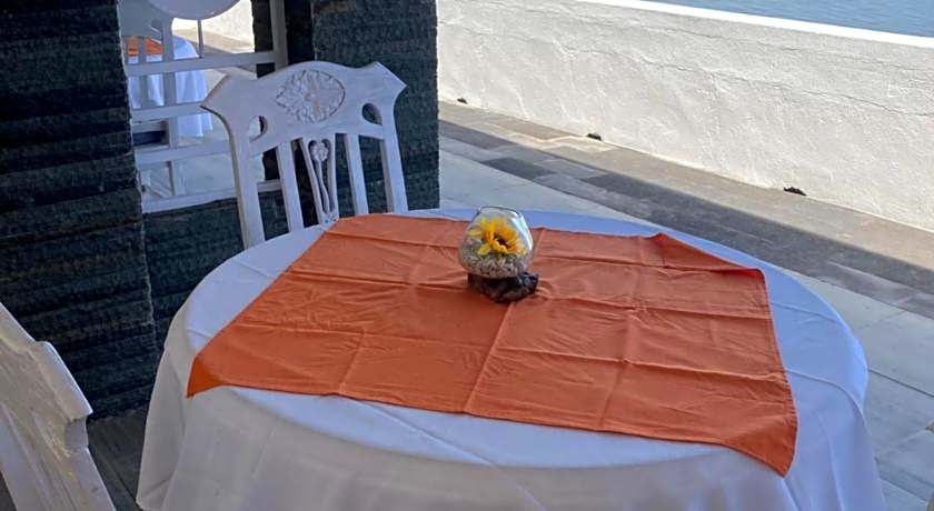 Villa Agung Beach Inn