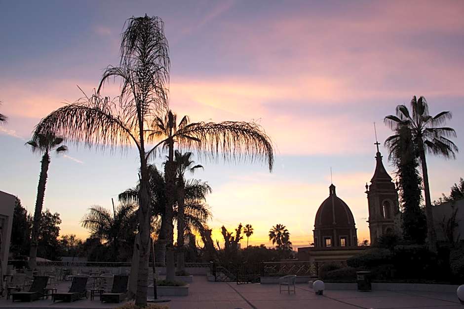 HS HOTSSON Hotel Leon