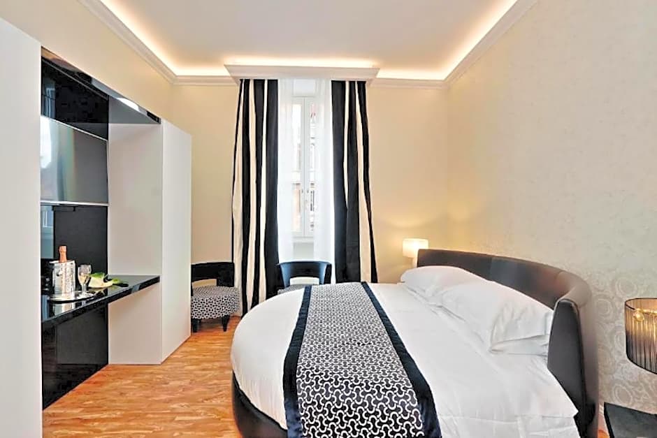 BQ House COLOSSEUM Luxury Rooms