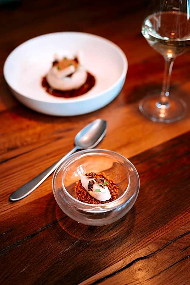 Domaine Riberach - Restaurant étoilé - Spa - Piscine naturelle - Vignoble bio