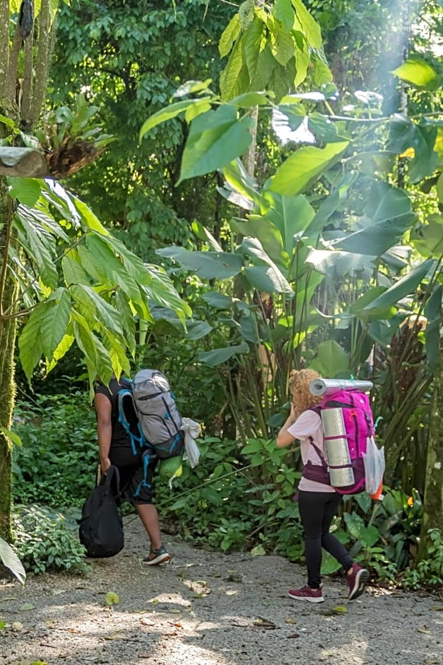 Hostel e Camping Rio das Pedras