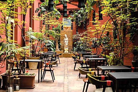 Enterprise Hotel Design & Boutique
