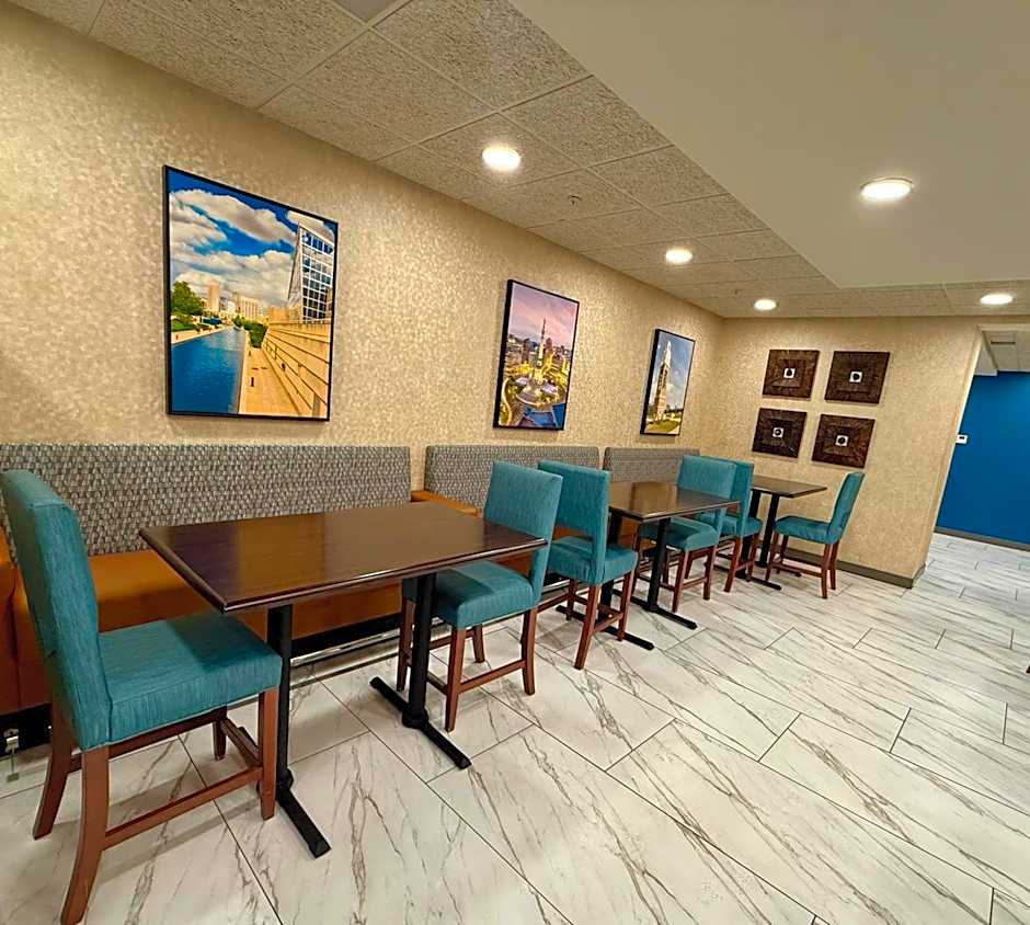 Best Western Plus Indianapolis North at Pyramids