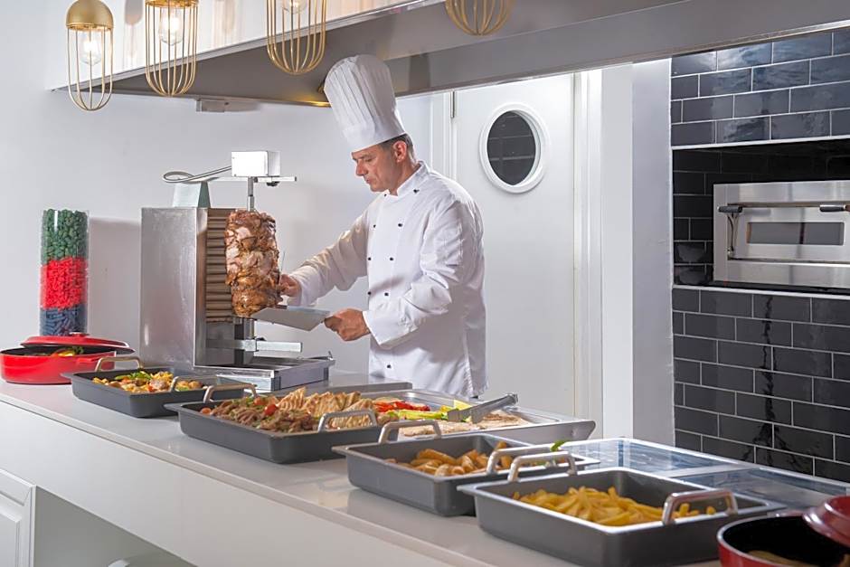 Mari Kristin Beach Hotel