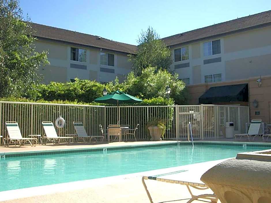 Extended Stay America Suites - Pleasanton - Chabot Dr.