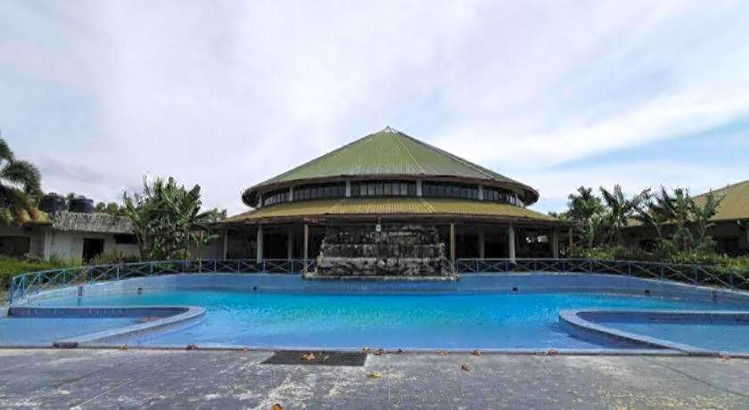 OYO 89972 Borneo Paradise Beach Hotel
