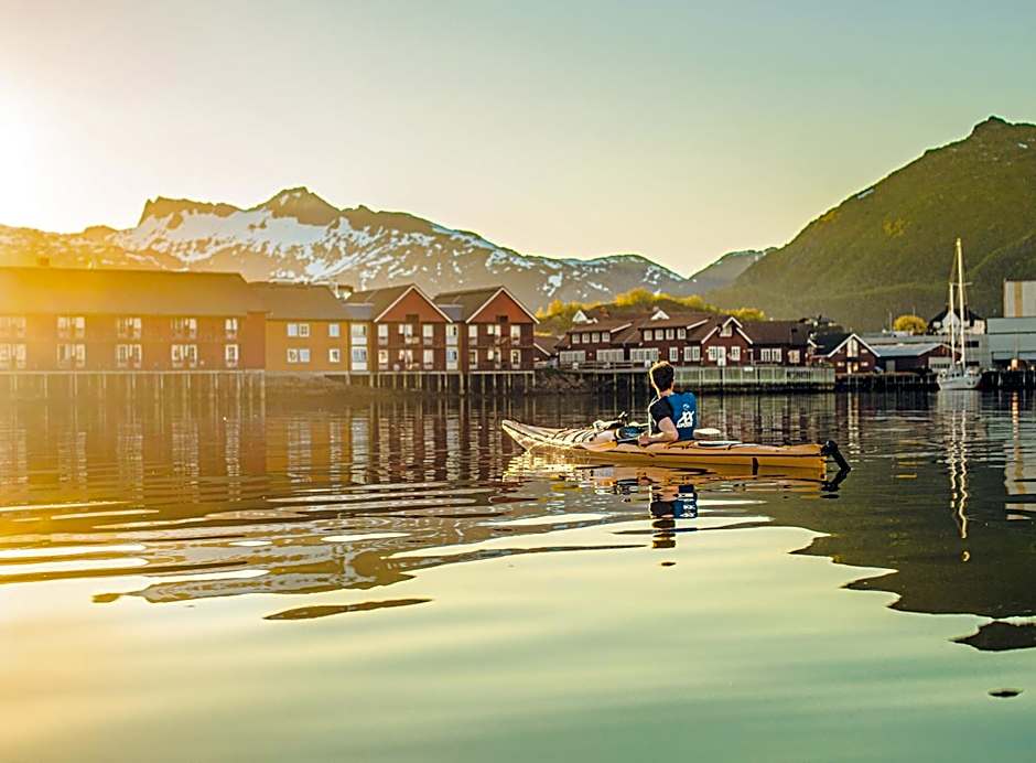 Astra Village - Waterfront Rorbu Cabins in Lofoten