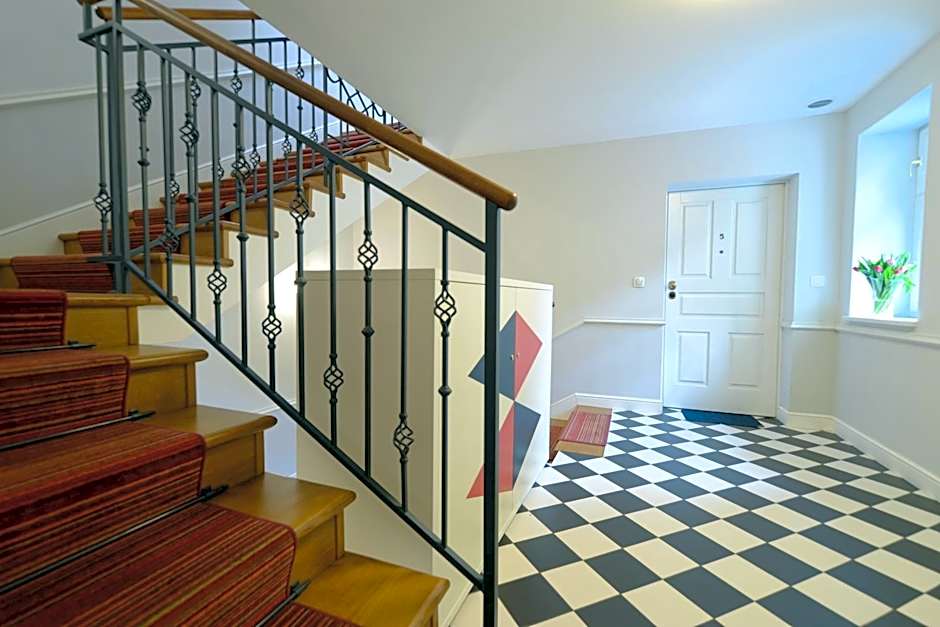 Crystal Suites Chez Helena