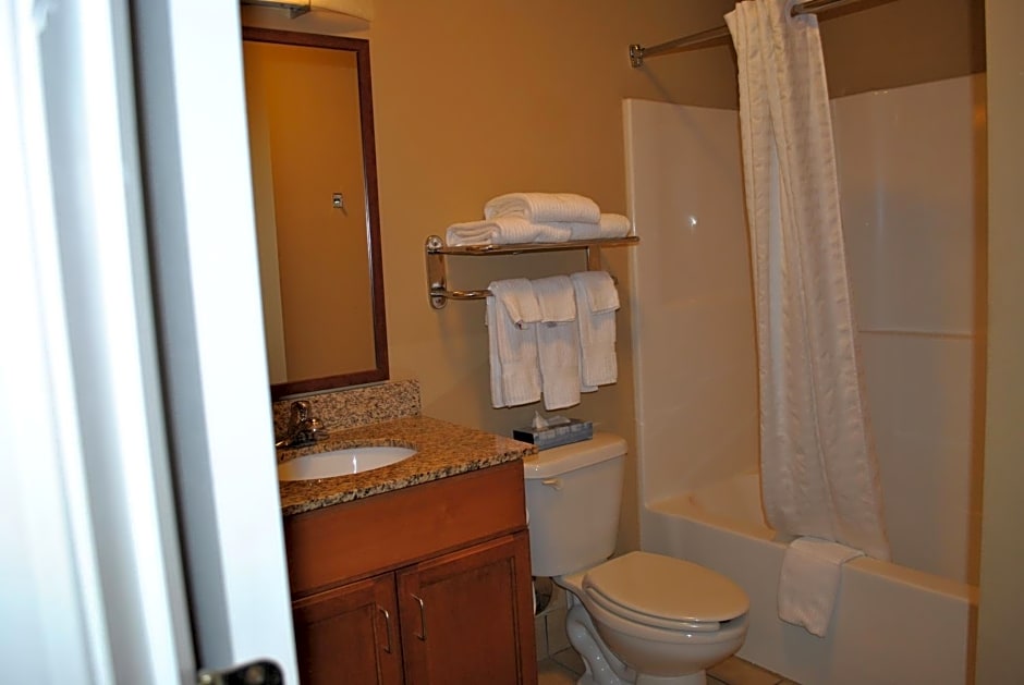 Candlewood Suites Colonial Heights - Fort Lee, an IHG Hotel