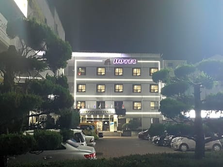 Goodstay Andong Park Hotel