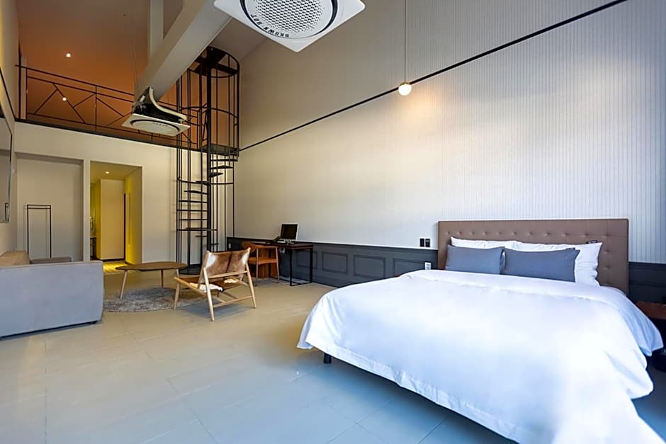 Brown Dot Hotel Gyeongju