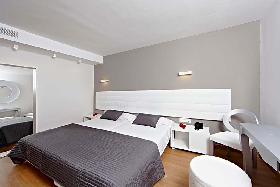 Hotel & Spa S'Entrador Playa