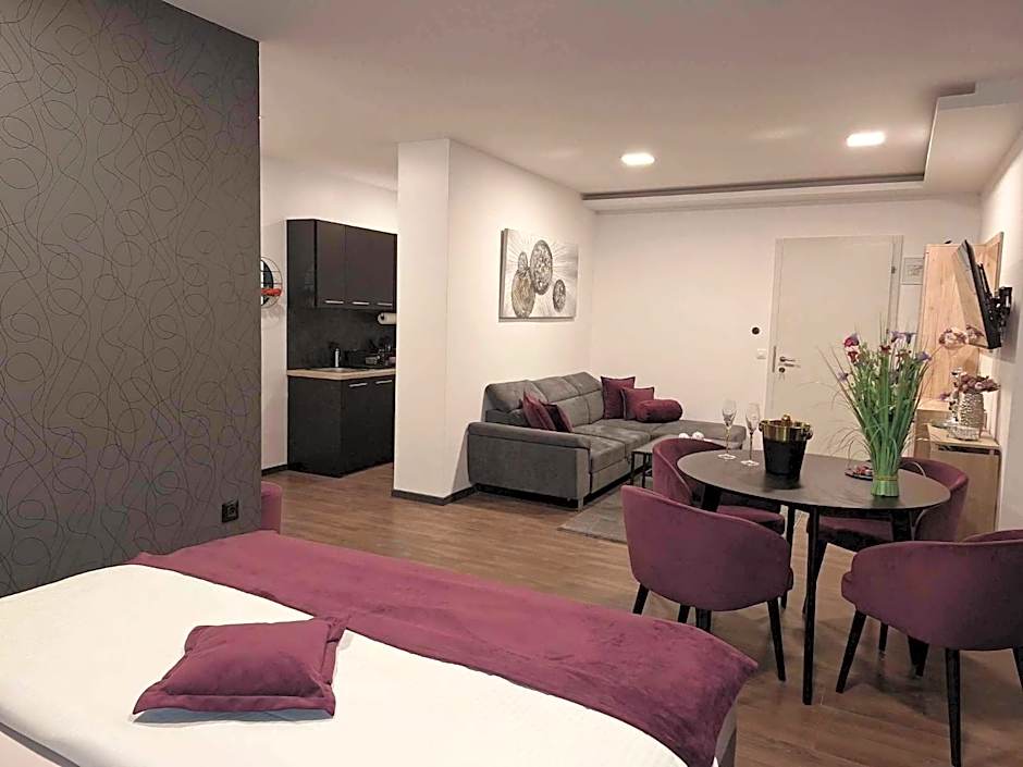 Arcobaleno Apartments & Rooms