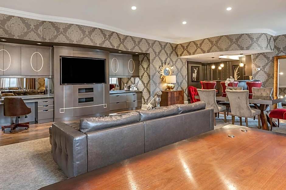 The Fort Garry Hotel, Spa and Conference Centre, an Ascend Collection Hotel