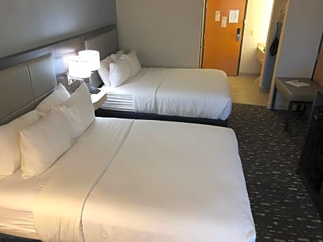 Queen Room with Two Queen Beds - Disability Access/Non-Smoking