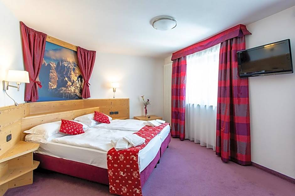 Ciasa Alpina Relax Hotel