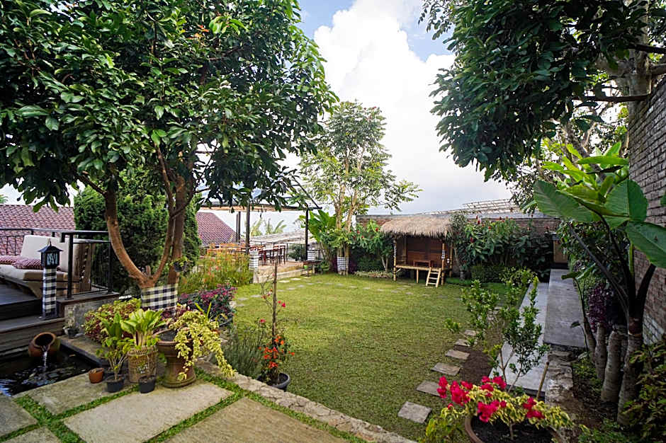 Omah Angkul Angkul Pool Villa