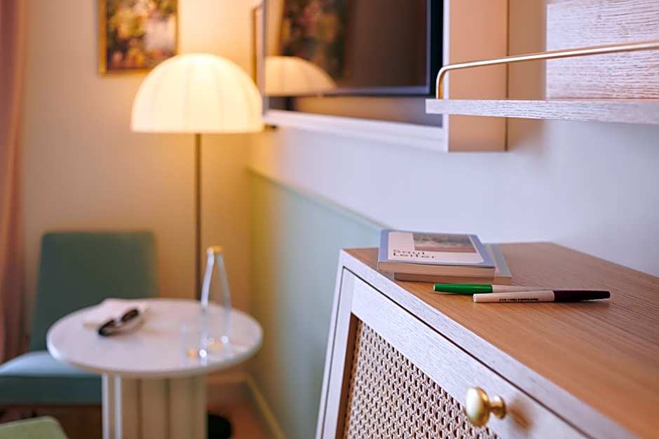 Square Lodge Hotel La Roche sur Yon - Handwritten Collection