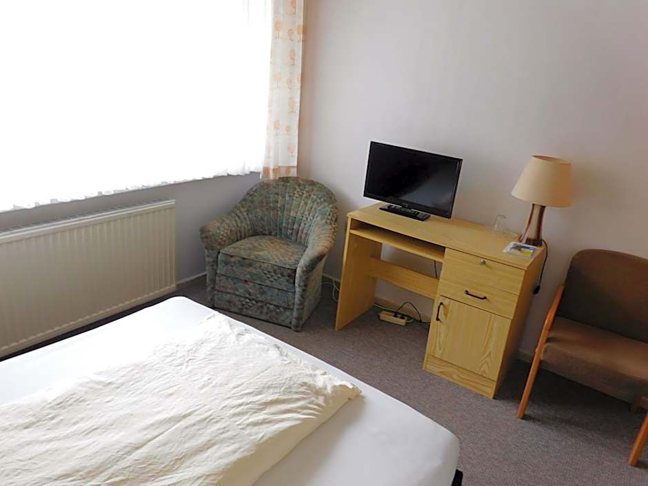 Hotel Pension am Kurmittelhaus