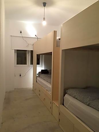 Bed in 4-Bed Mixed Dormitory Room