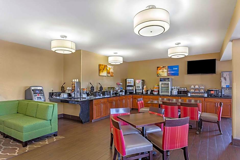 Comfort Inn Gurnee near Six Flags