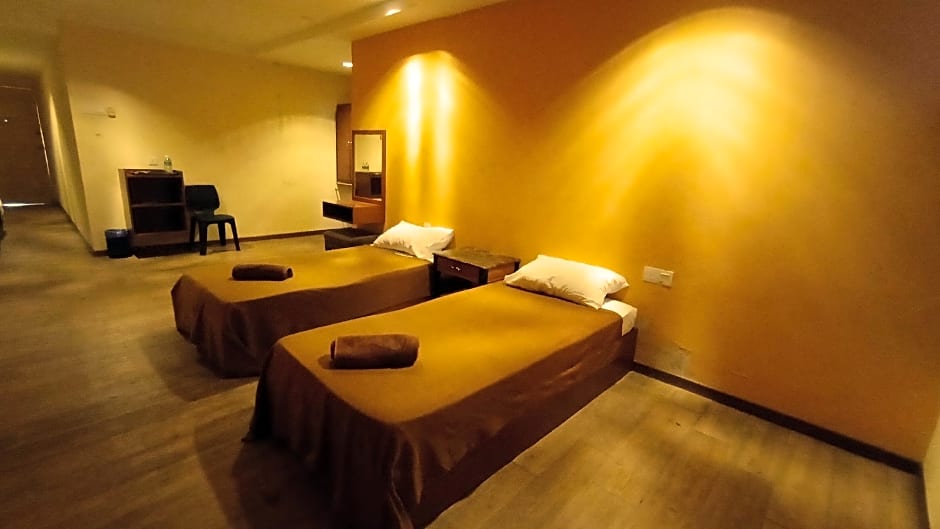 Straits Settlement Inn