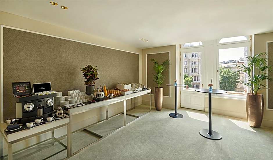 Parisi Udvar Hotel Budapest, part of Hyatt