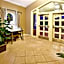 Howard Johnson by Wyndham Columbus Fort Benning