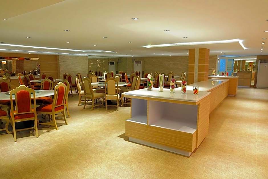 Methavalai Residence