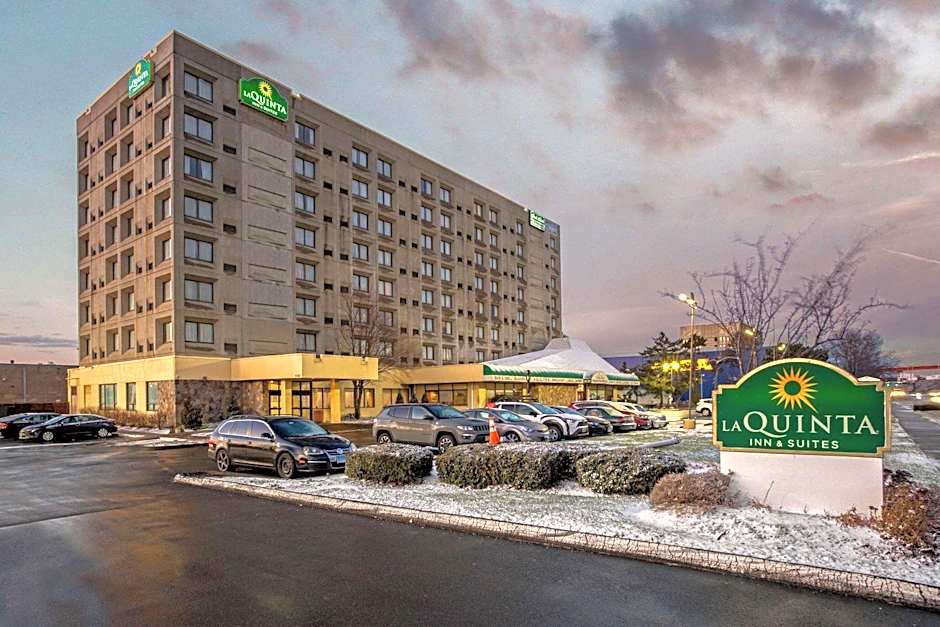 La Quinta Inn & Suites by Wyndham New Haven