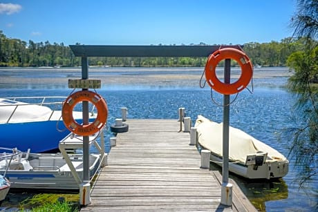 Calm Waters Waterfront Cottages