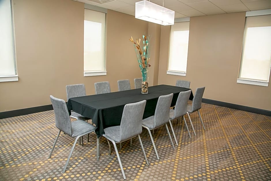 Holiday Inn Metairie New Orleans By IHG