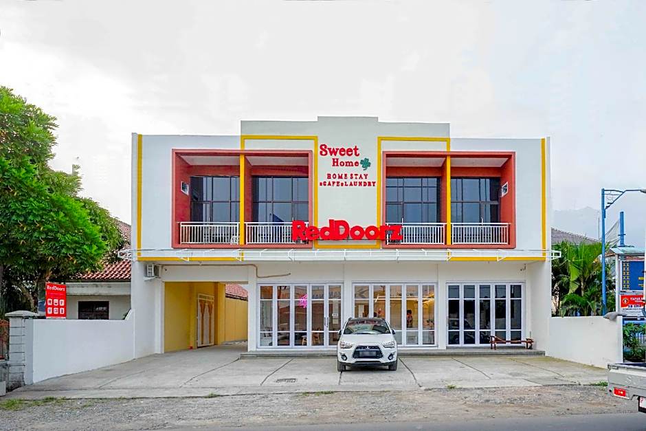 RedDoorz near Universitas Muhammadiyah Purwokerto
