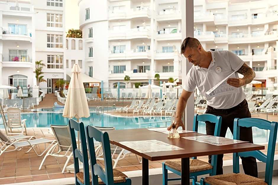 Sunwing Fañabe Beach