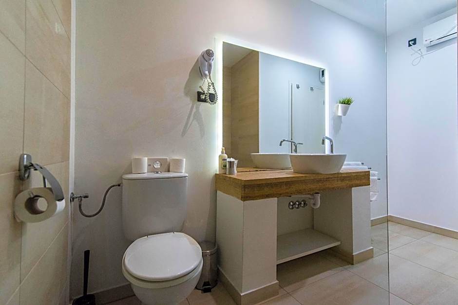 Hotel Cool Zagreb Airport