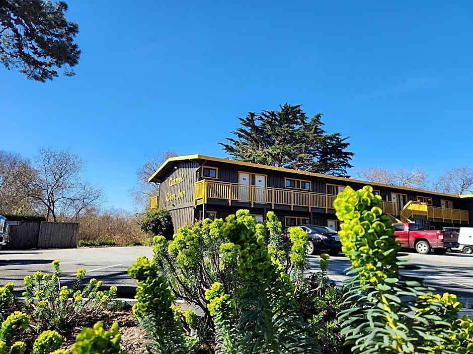 Carmel River Inn