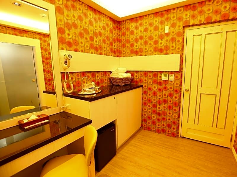 Yuan Chyau Motel – Taichung, KY