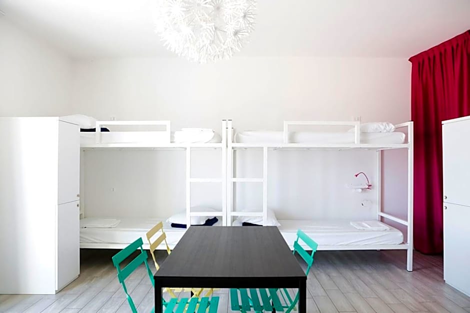 Ostello Meet Gardalake Hostel