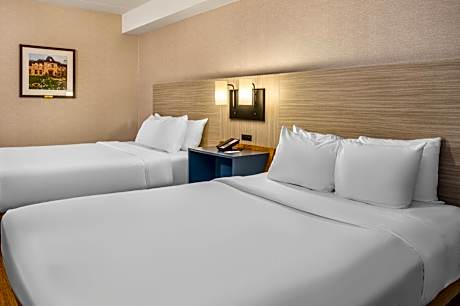 Superior Queen Room with Two Queen Beds