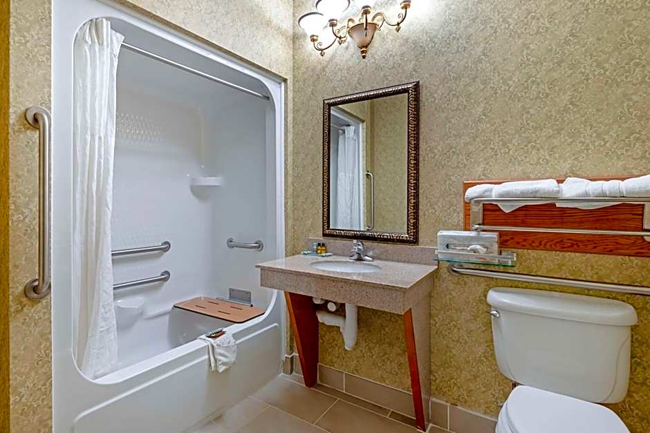 Best Western Plus Bradbury Inn & Suites