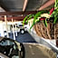Cairns Motor Inn