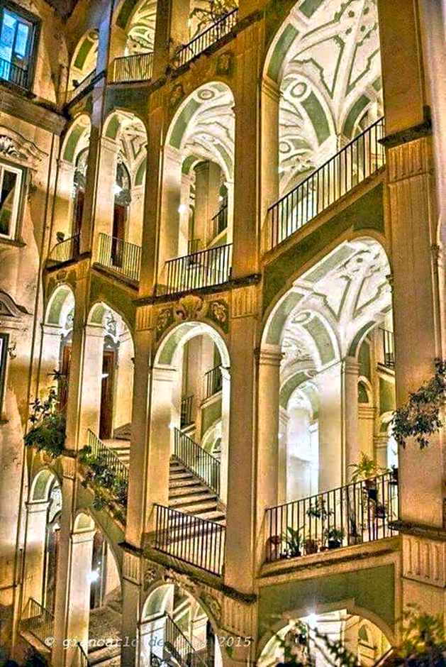 Downtown Napoli b&b - e si nun canto moro