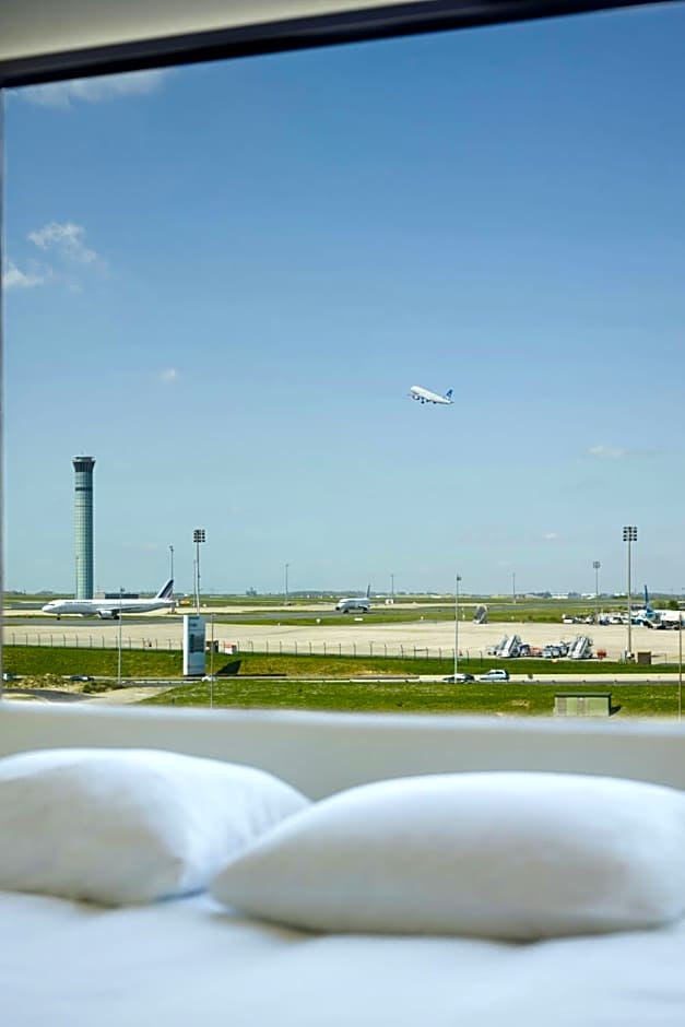 citizenM Paris Charles de Gaulle Airport
