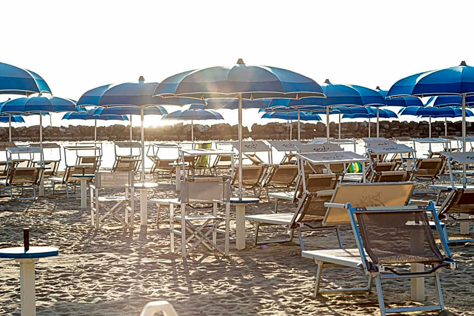 Hotel Cola Frontemare